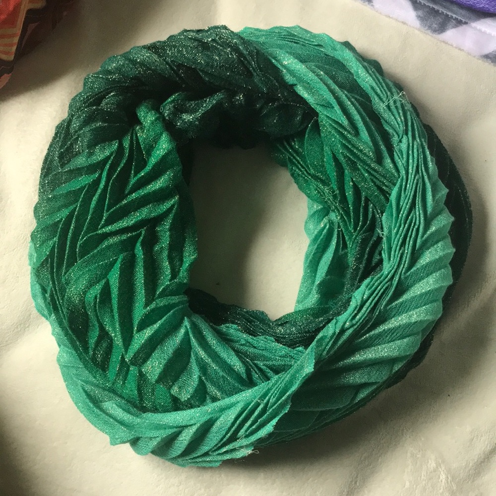 Infinity scarf